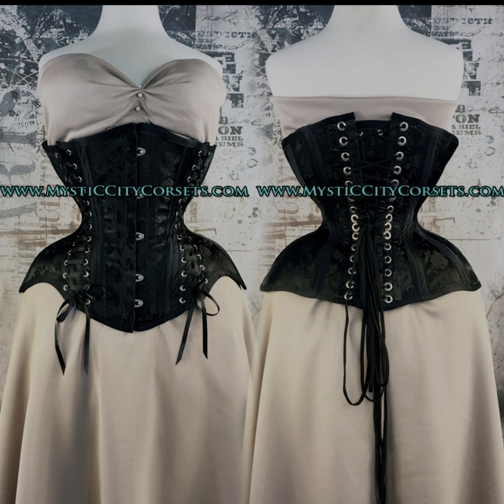 Mystic City 16-C Black Rose Satin Corset